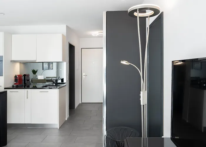 Jackie * אינטרלאקן